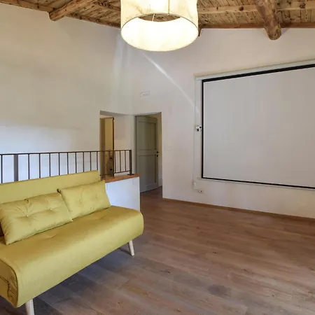 Stunning In Casa de Férias Poppi